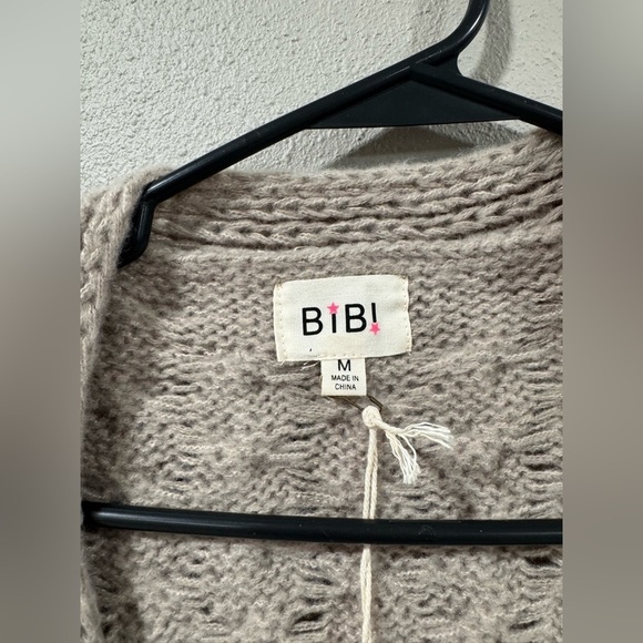 NWT Bibi Best Of Both Worlds Oatmeal Brown Embellished Cardigan - Picture 10 of 13